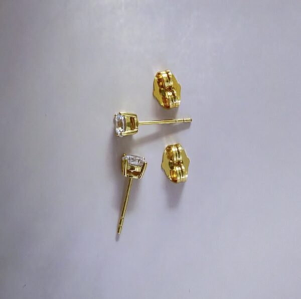 Round Studs - Image 4