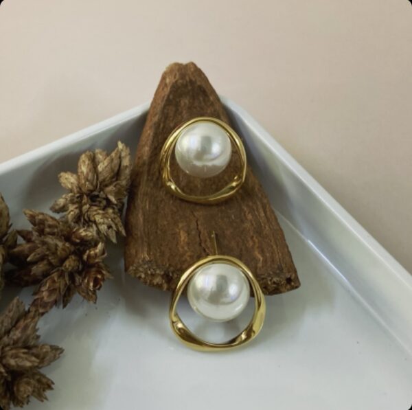 Gold Pearl Studs - Image 3