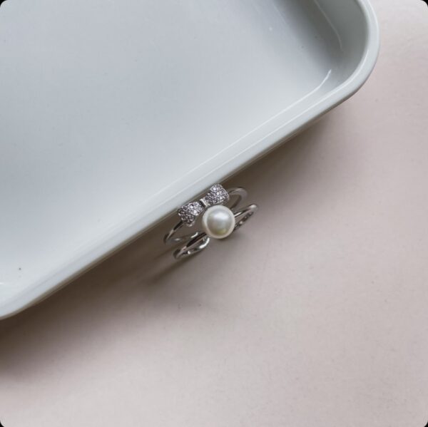 Bow Pearl Ring - Image 4