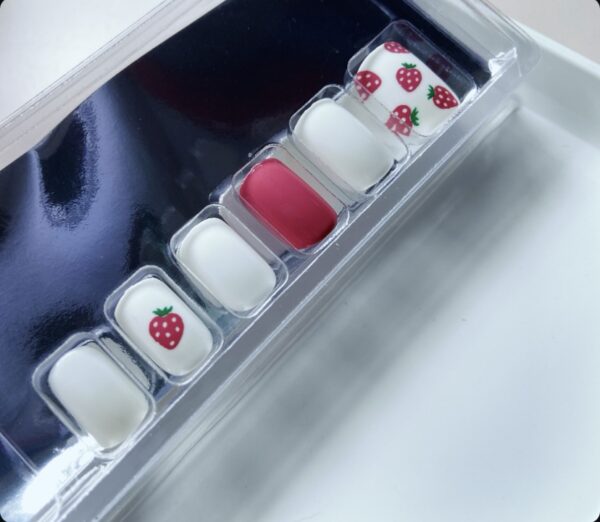 Strawberry Nail Art