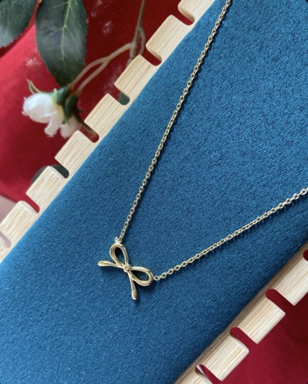 Dainty Bow Chain