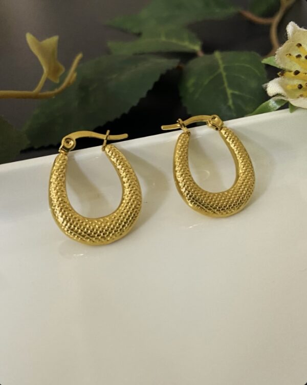 Trendy Hoops - Image 2